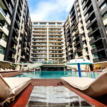 Aloysia Emerald By The Sea Apartment